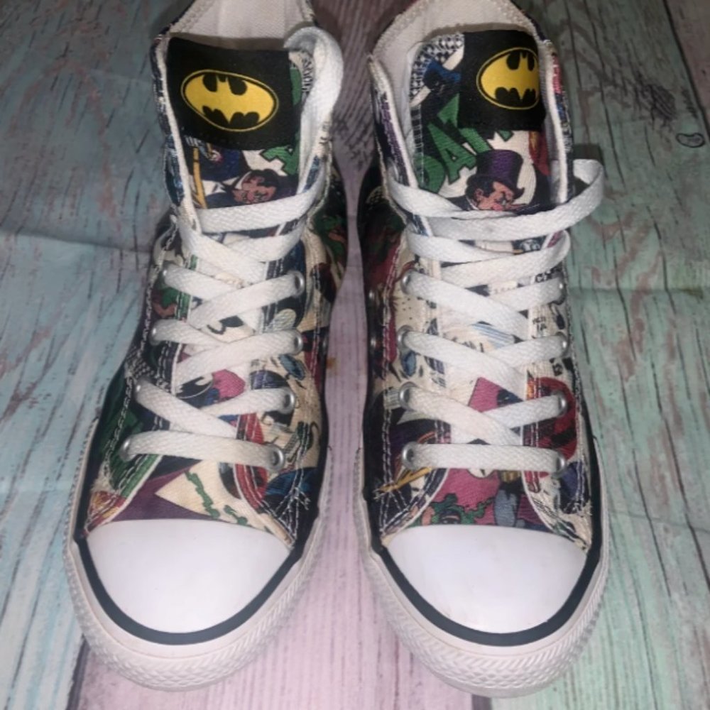 Youth Size 3 Vintage Batman Converse